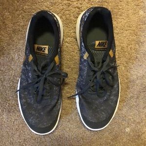 Nike Sneakers - Flex Experience RN 6